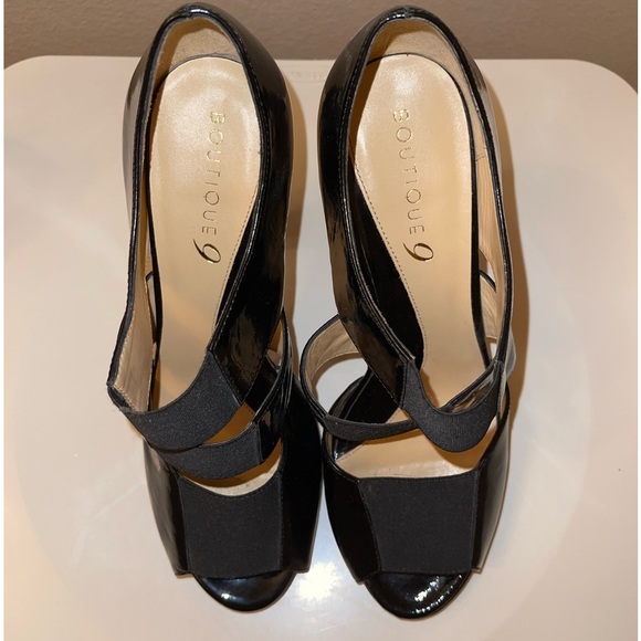 BOUTIQUE 9: Black Bootie (without box) - Picture 4 of 8